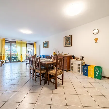 Apartament Casa Ester A Due Passi Dal Germignaga